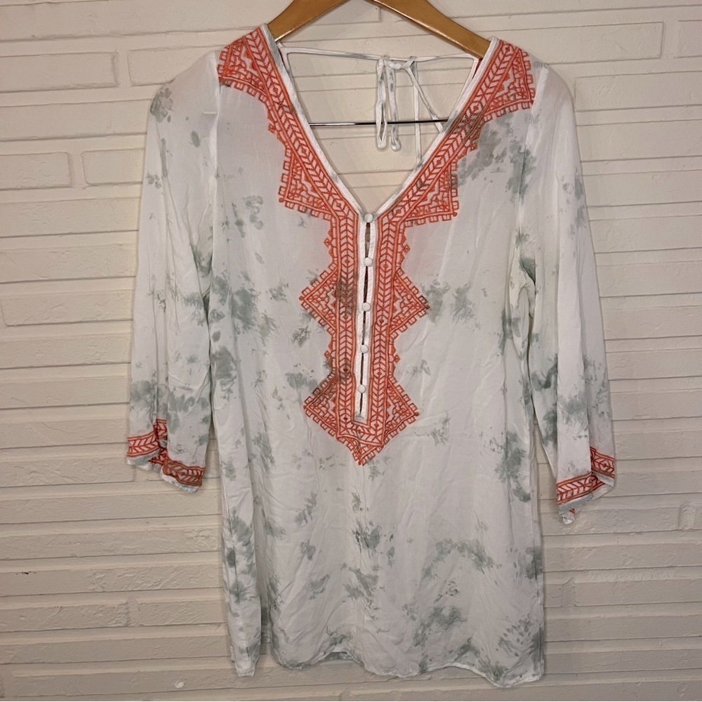 Magnolia South White and Peach Tie Dye Embroidered Tunic, Women’s Size Small